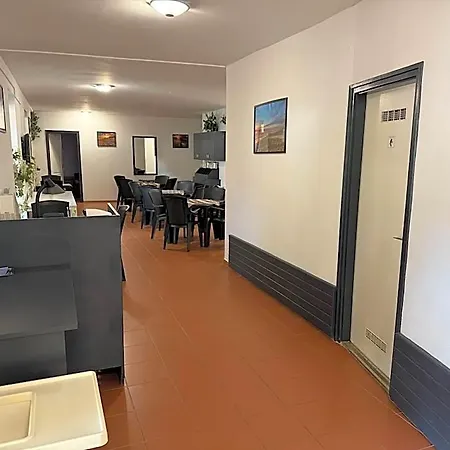 Balatonboglar Otel *